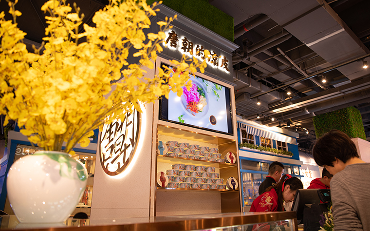 網(wǎng)紅餐廳的餐飲裝修設(shè)計(jì)及裝飾需要注意哪些問(wèn)題？